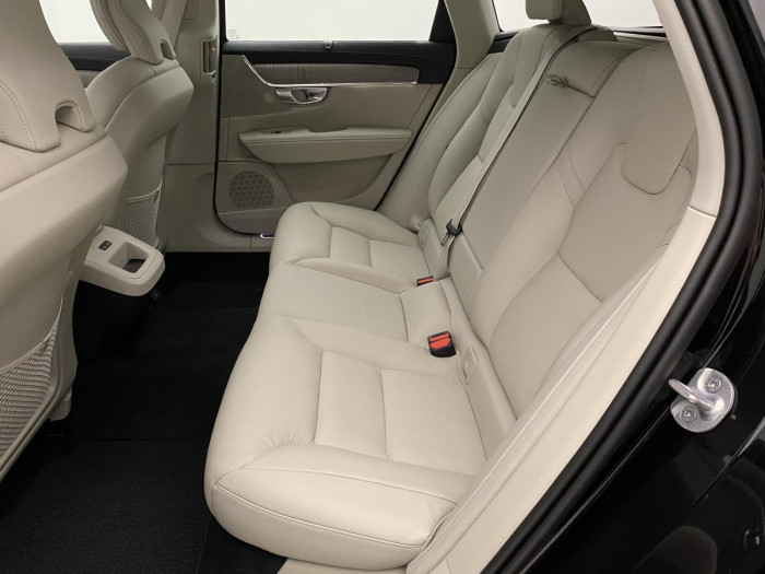 Volvo V90 B4 AWD AUT CROSS COUNTRY PLUS 2.0 Plus