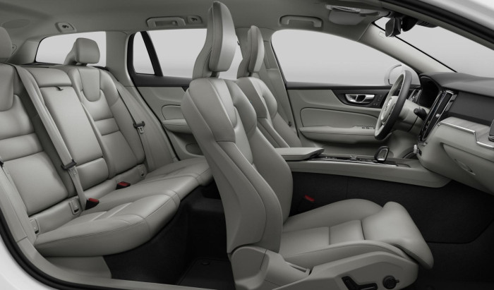 Volvo V60 B4 BRIGHT PLUS AUT