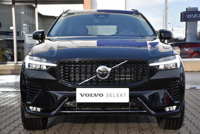 Volvo XC60 B4 AWD DARK PLUS AUT REZERVACE 2.0 Plus