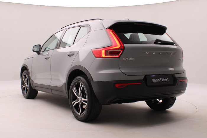 Volvo XC40 B3 DARK PLUS AUT CZ