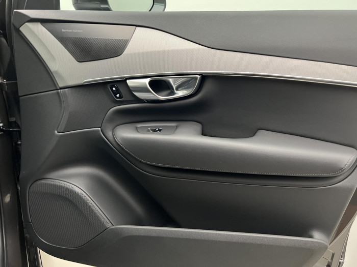 Volvo XC90 T8 AWD RECHARGE CORE 7MÍST AUT