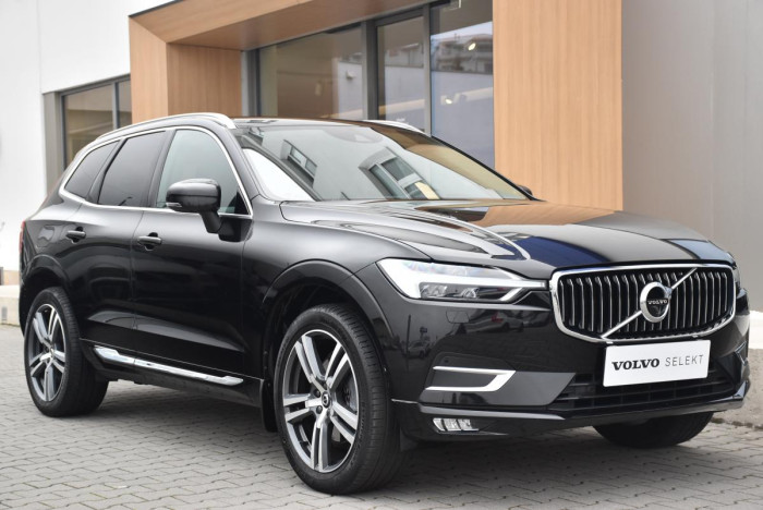 Volvo XC60 B4 AWD INSCRIPTION REZERVACE