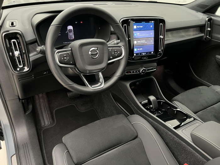 Volvo C40 RECHARGE PLUS TWIN MOTOR AUT