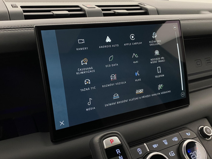 Land Rover Defender 110 D300 X-DYNAMIC HSE AWD 7m 3.0 d Dynamic