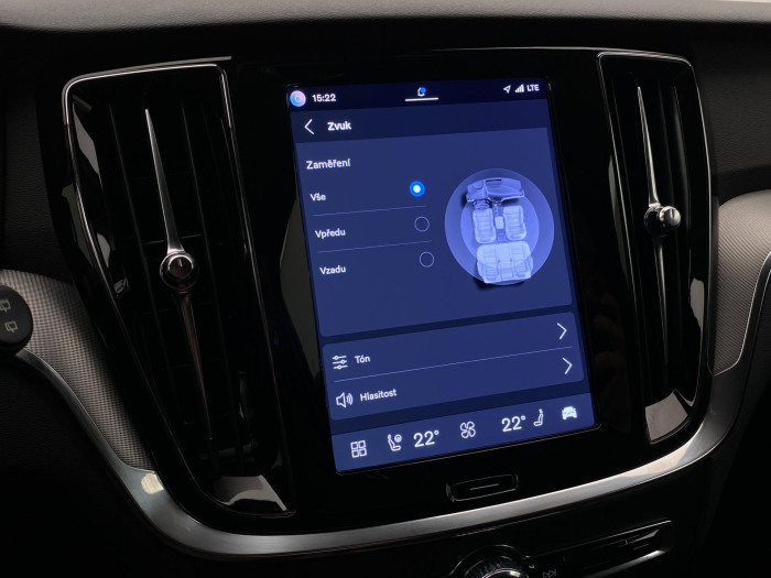 Volvo V60 T6 AWD PLUG-IN DARK PLUS CZ