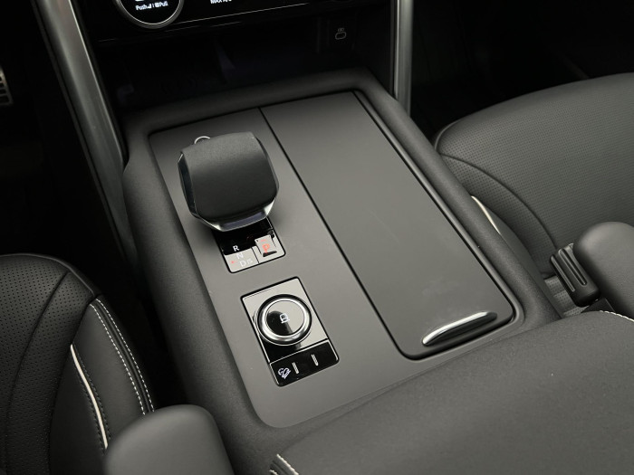 Land Rover Discovery D250 DYNAMIC HSE AWD AUT CZ 3.0 d Dynamic