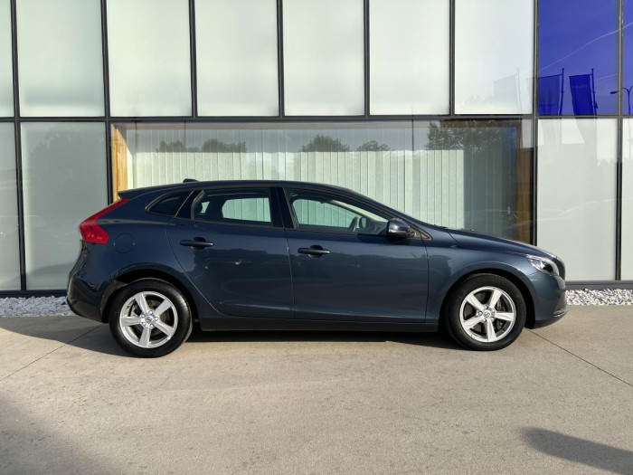 Volvo V40 D2 NAVIGACE Aut 1.maj. 2.0 d