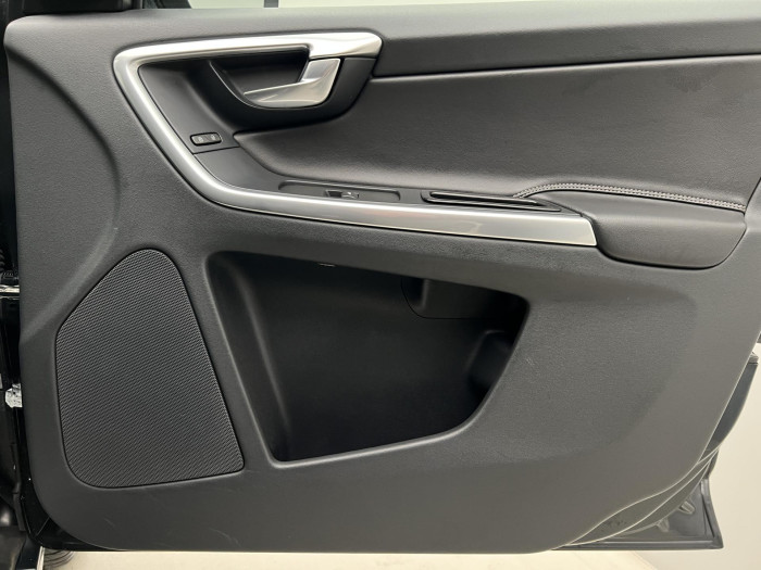 Volvo XC60 D4 AWD MOMENTUM AUT 2.4 d Momentum