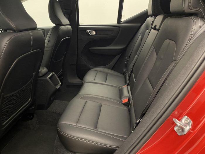 Volvo XC40 T4 MOMENTUM AUT CZ 2.0 Momentum