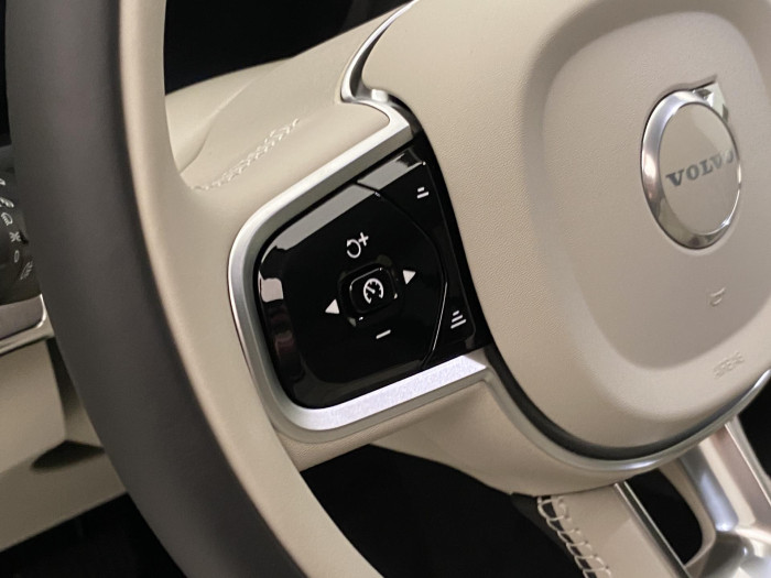 Volvo XC90 T8 AWD RECHARGE BRIGHT PLUS 7m