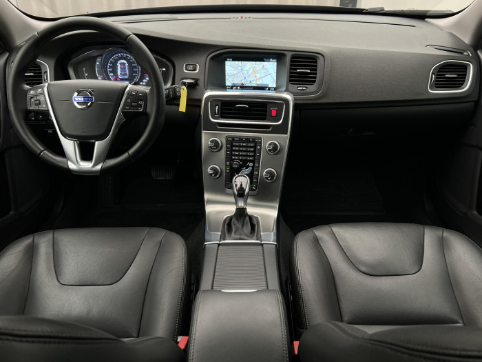 Volvo V60 D4 SUMMUM AUT 2.0 d Summum