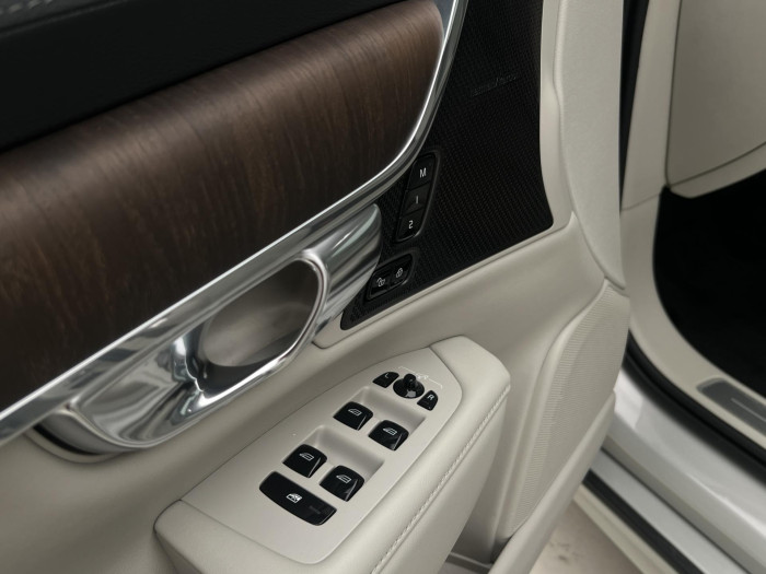 Volvo V90 T6 AWD RECHARGE INSCRIPTION CZ