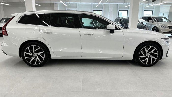 Volvo V60 T5 MOMENTUM POLESTAR REZERVACE 2.0 Momentum