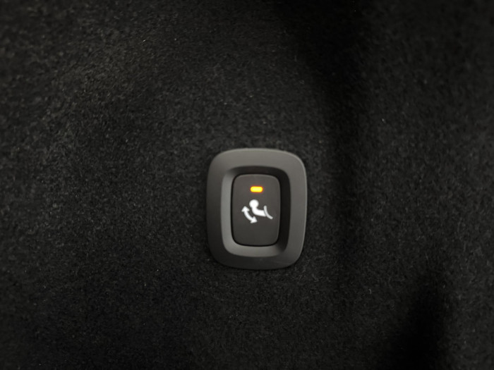 Volvo XC60 B4 AWD PLUS DARK AUT 1. maj