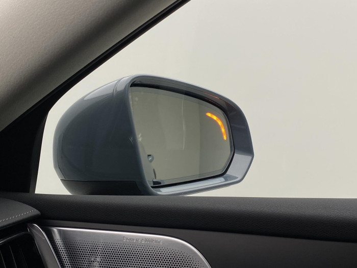 Volvo V60 CC B5 AWD BRIGHT REZERVACE 2.0 CC CC