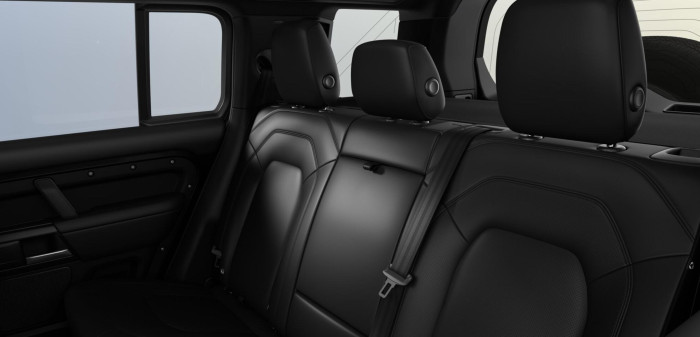 Land Rover Defender 110 D250 X-DYNAMIC SE AWD Aut 3.0 d Dynamic SE