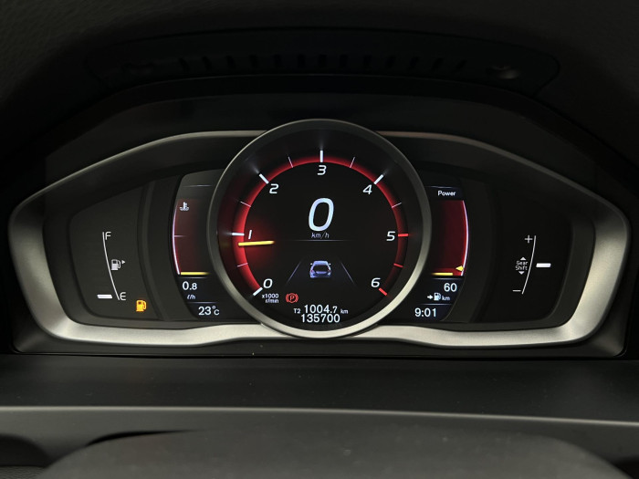 Volvo V60 D4 MOMENTUM REZERVACE 2.0 d Momentum