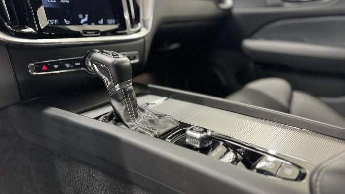 Volvo V60 D4 R-DESIGN POLESTAR REZERVACE 2.0 d