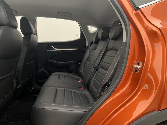 MG ZS 1.0T EXCLUSIVE AUT CZ 1.maj. 1.0 Exclusive
