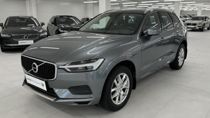 Volvo XC60 D4 AWD MOMENTUM REZERVACE 2.0 d Momentum