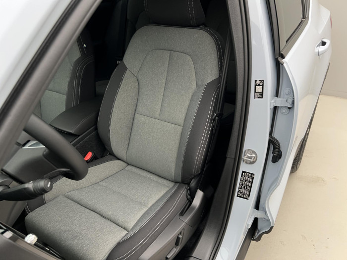 Volvo XC40 B3 DARK PLUS AUT