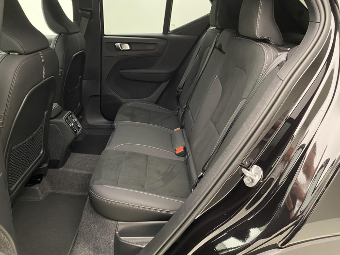 Volvo XC40 B3 DARK PLUS AUT CZ