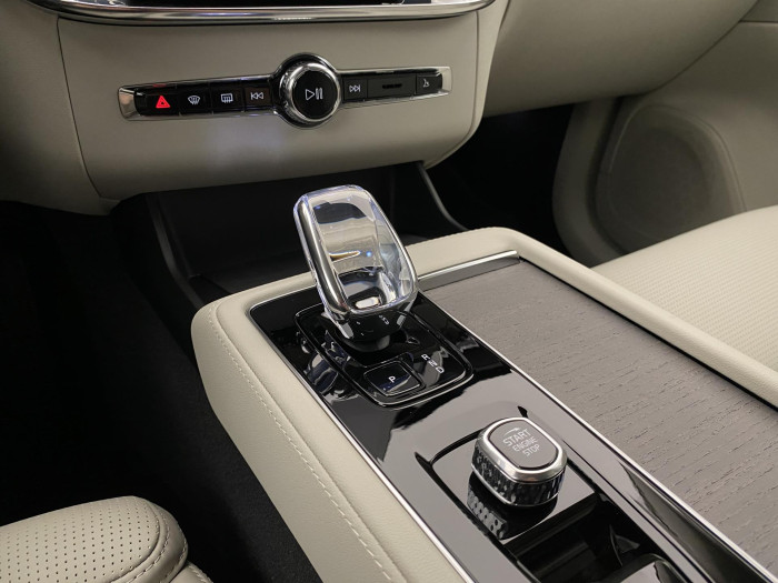 Volvo XC90 B5 AWD AUT BRIGHT PLUS 7míst