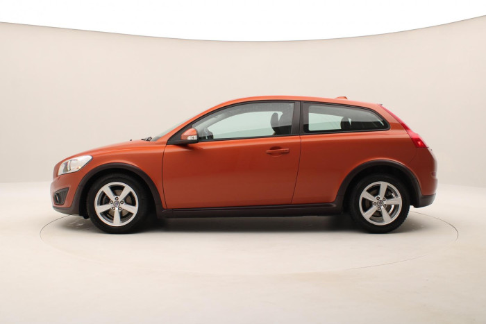 Volvo C30 1.6i MOMENTUM CZ REZERVACE 1.6 i Momentum