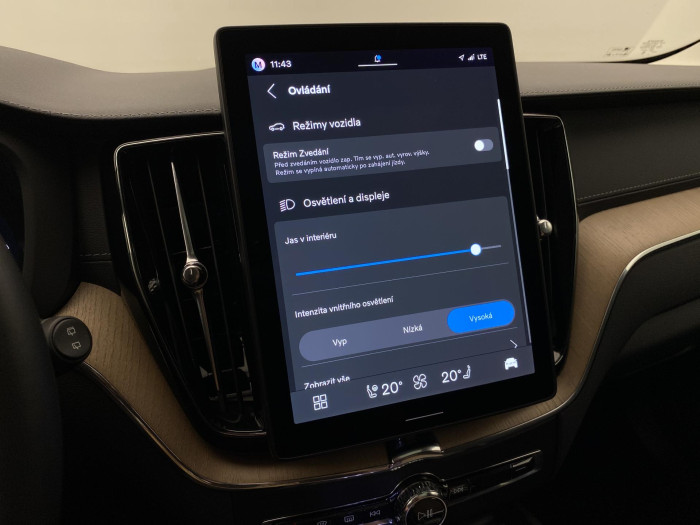 Volvo XC60 T8 AWD BRIGHT ULTRA AUT CZ