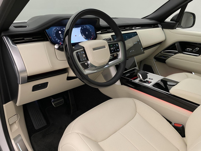 Land Rover Range Rover P530 AUTOBIOGRAPHY REZERVACE