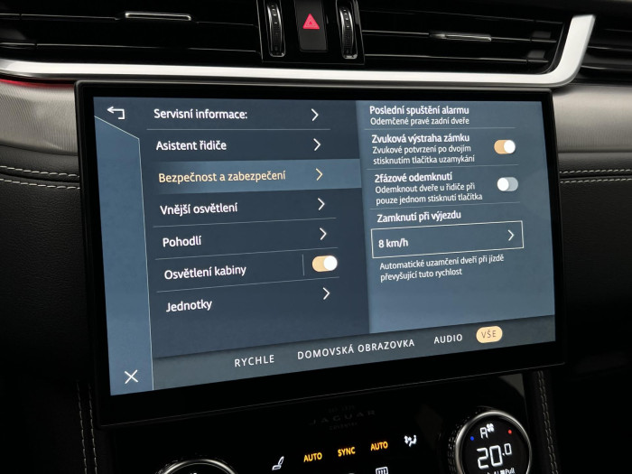 Jaguar F-Pace P400 R-DYNAMIC SE AWD AUT CZ 3.0 Dynamic SE