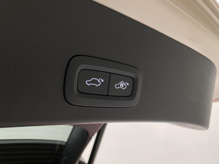 Volvo XC40 B4 AUT DARK ULTRA
