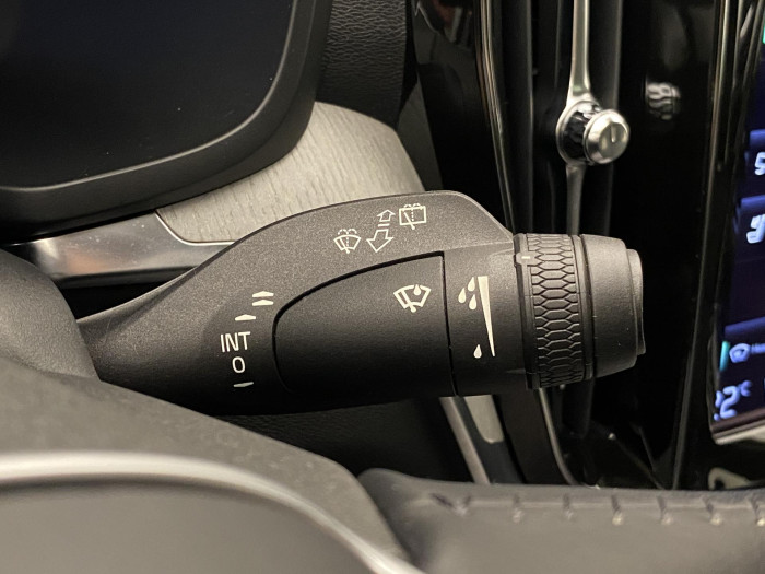 Volvo V60 CC B4 AWD MOMENTUM AUT 2.0 CC CC Momentum