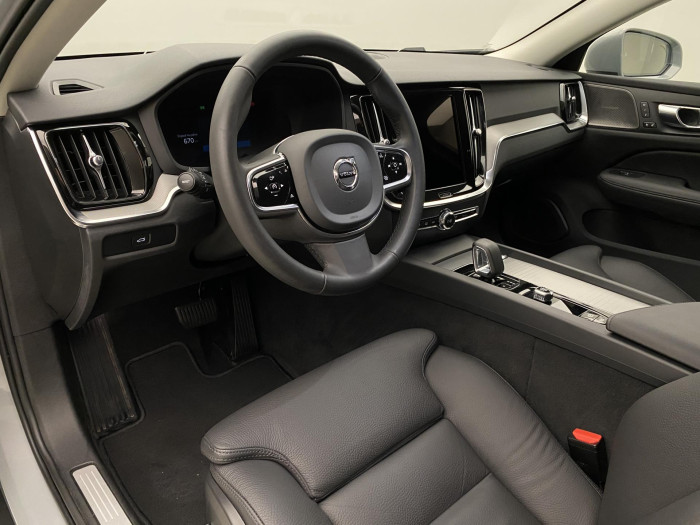 Volvo V60 CC B5 AWD PLUS AUT 1.maj