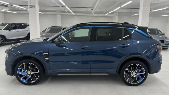 Lynk & Co 01 PHEV DCT AUT 1.maj.
