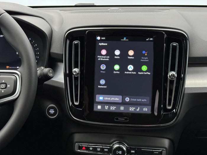 Volvo XC40 B3 AUT DARK PLUS