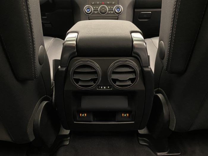 Land Rover Discovery 4 3.0SDV6 HSE AWD REZERVACE