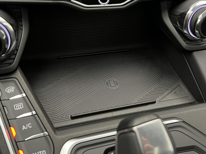 Lynk & Co 01 PHEV DCT AUT 1.maj.