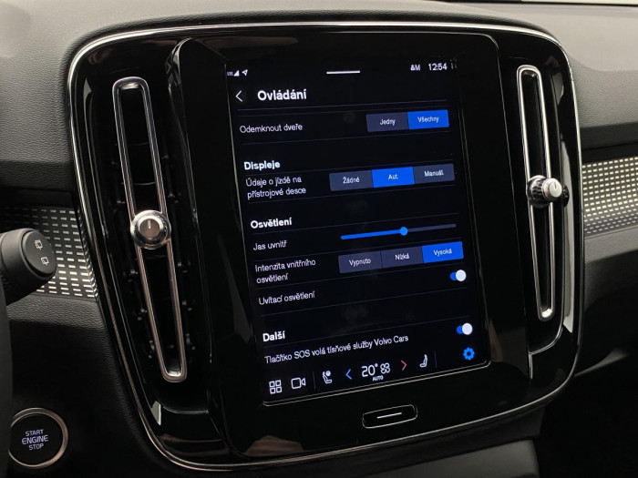 Volvo XC40 B4 AWD BRIGHT PLUS REZERVACE 2.0 Plus