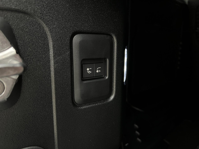 Land Rover Defender 110 D200 S AWD Aut 3.0 d