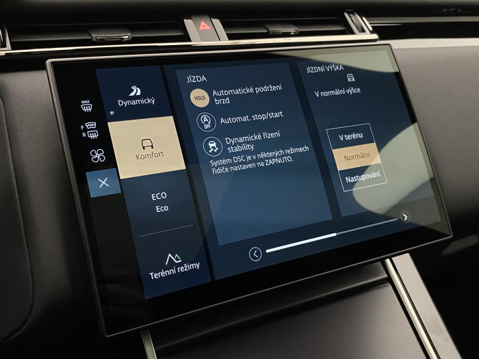 Land Rover Range Rover Velar D300 DYNAMIC SE AWD AUT 3.0 d Dynamic SE