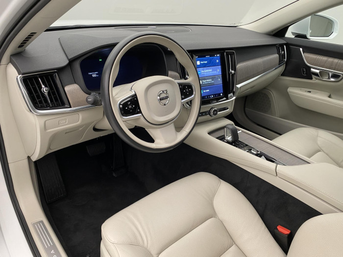 Volvo V90 B4 AWD CORE AUT CZ