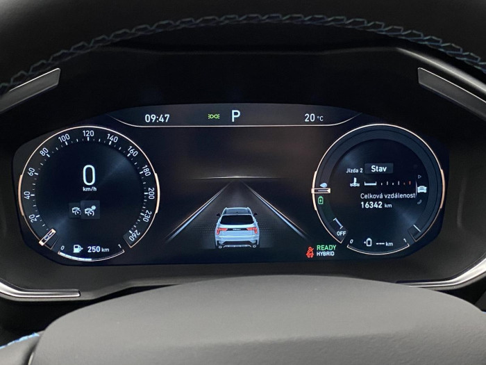 Lynk & Co 01 PHEV DCT AUT REZERVACE