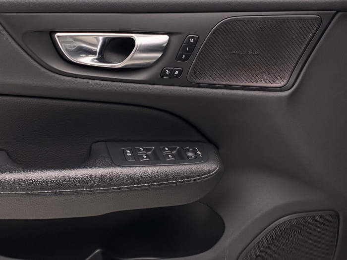 Volvo V60 CC B4 AWD MOMENTUM AUT 2.0 CC CC Momentum