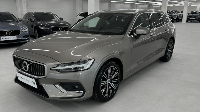 Volvo V60 D4 INSCRIPTION AUT REZERVACE 2.0 d