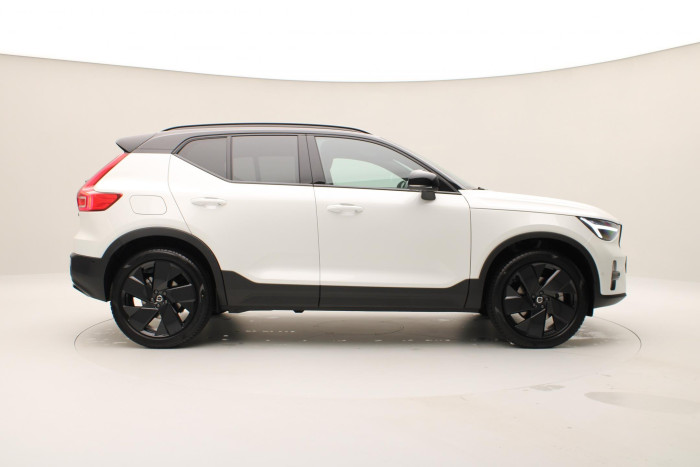 Volvo XC40 B3 AUT DARK PLUS