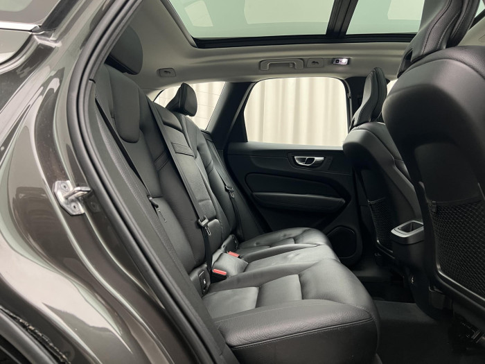 Volvo XC60 B5 AWD INSCRIPTION AUT