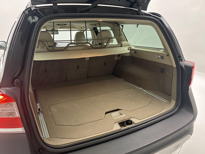 Volvo XC70 D4 AWD SUMMUM AUT CZ 2.4 d Summum