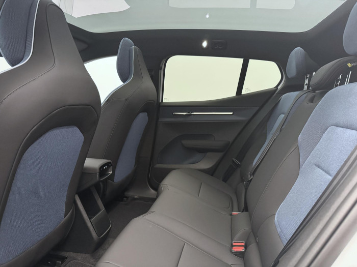 Volvo EX30 CROSS COUNTRY TWIN ULTRA