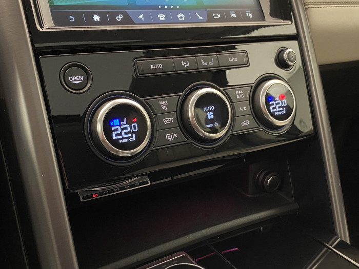 Land Rover Discovery 3.0TDV6 HSE AWD AUT CZ